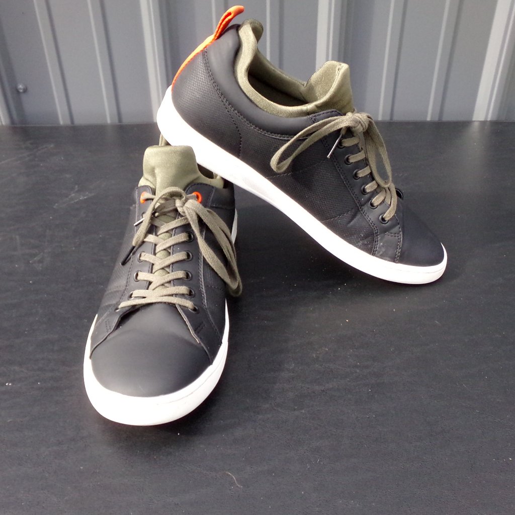 Aldo BlackGreen Lefty Sneaker Size 9